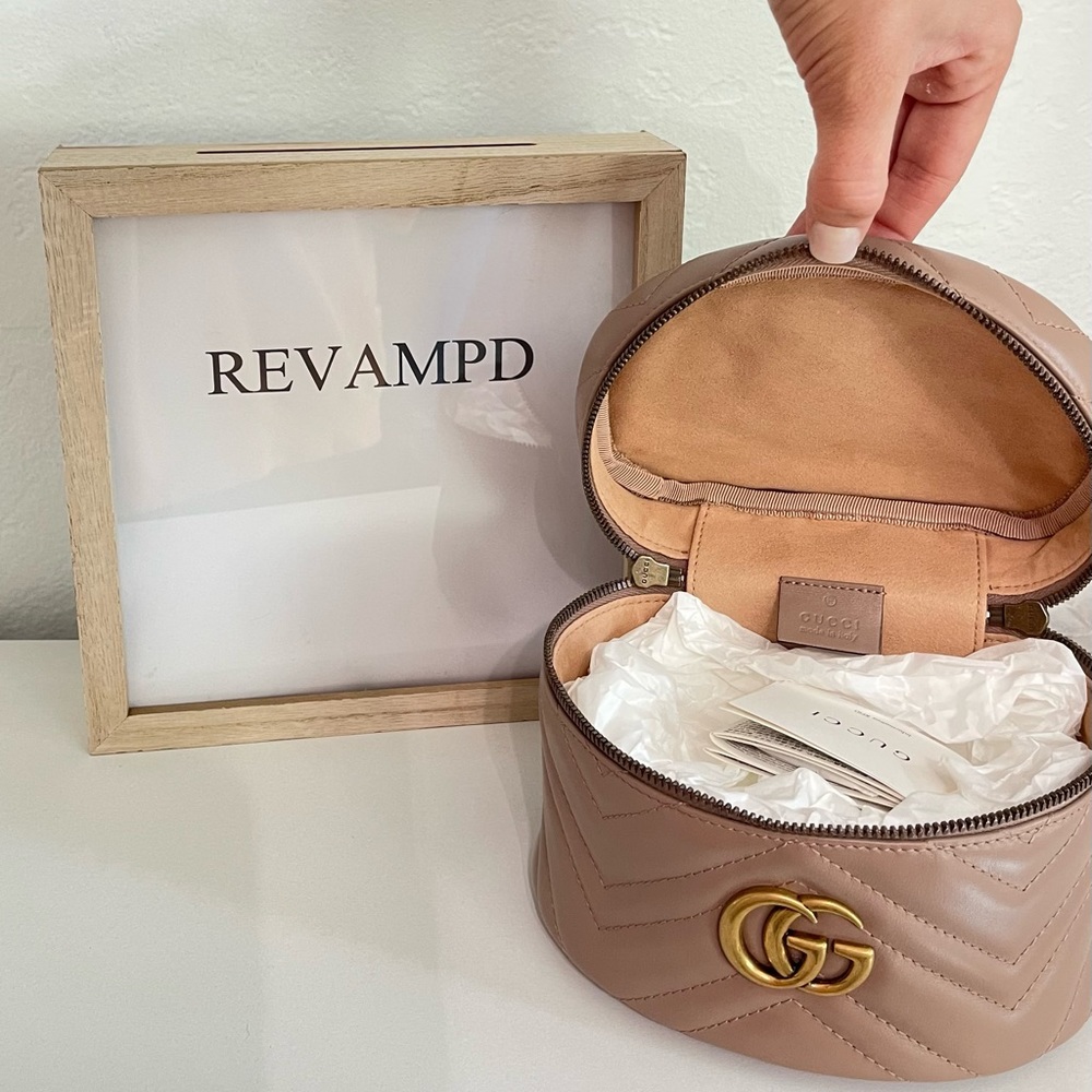 Brand new and authentic Gucci vanity backpack - Picture 2 of 3